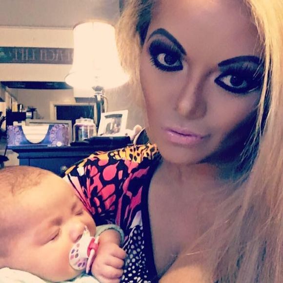 Poshmark Ambassador, Xylina🎀🌸🛍 - Picture 1 of 7